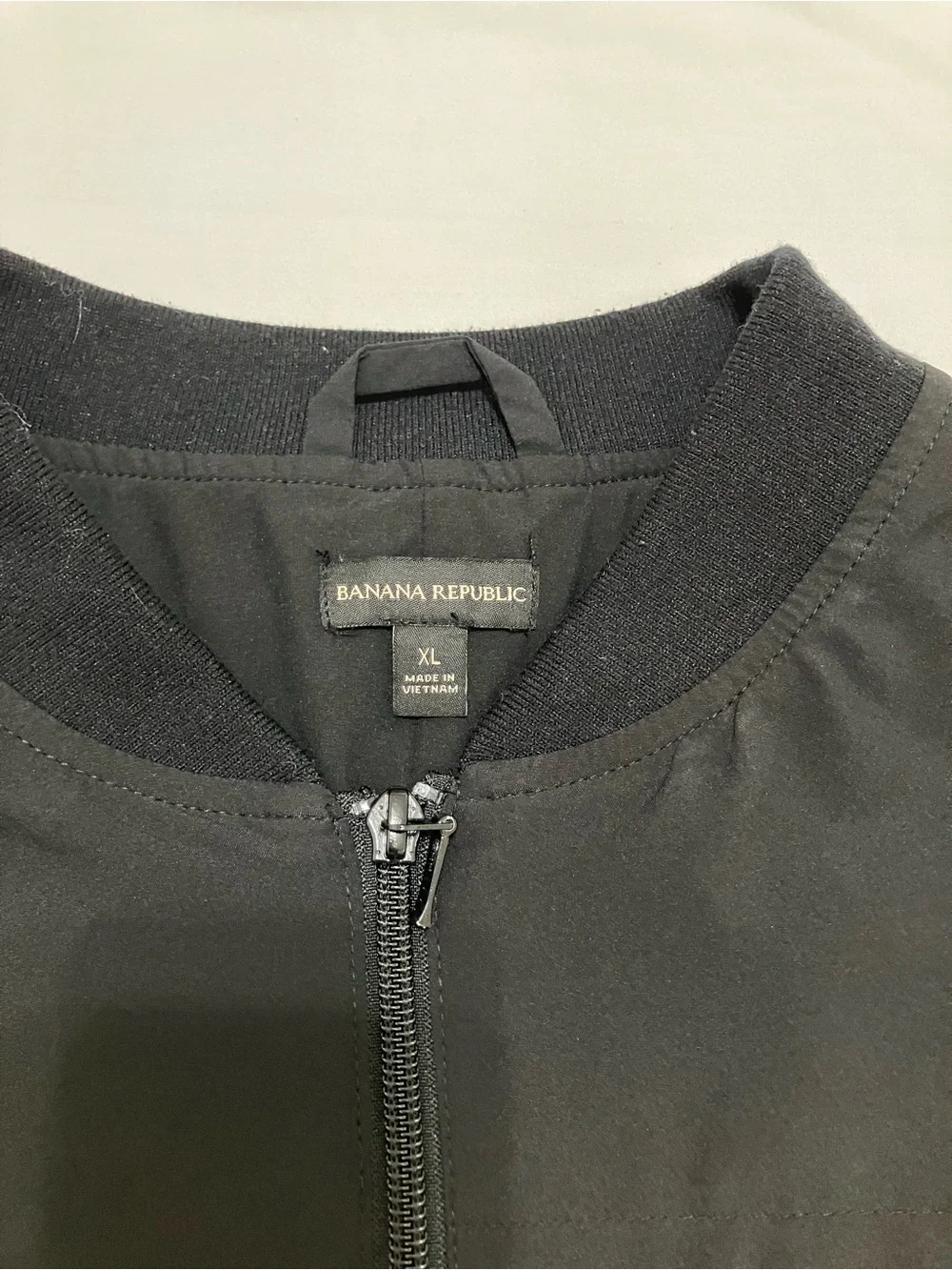 Banana Republic Men's Black Zip-Up Sweater Jacket